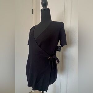 NWT stretchy wrap top